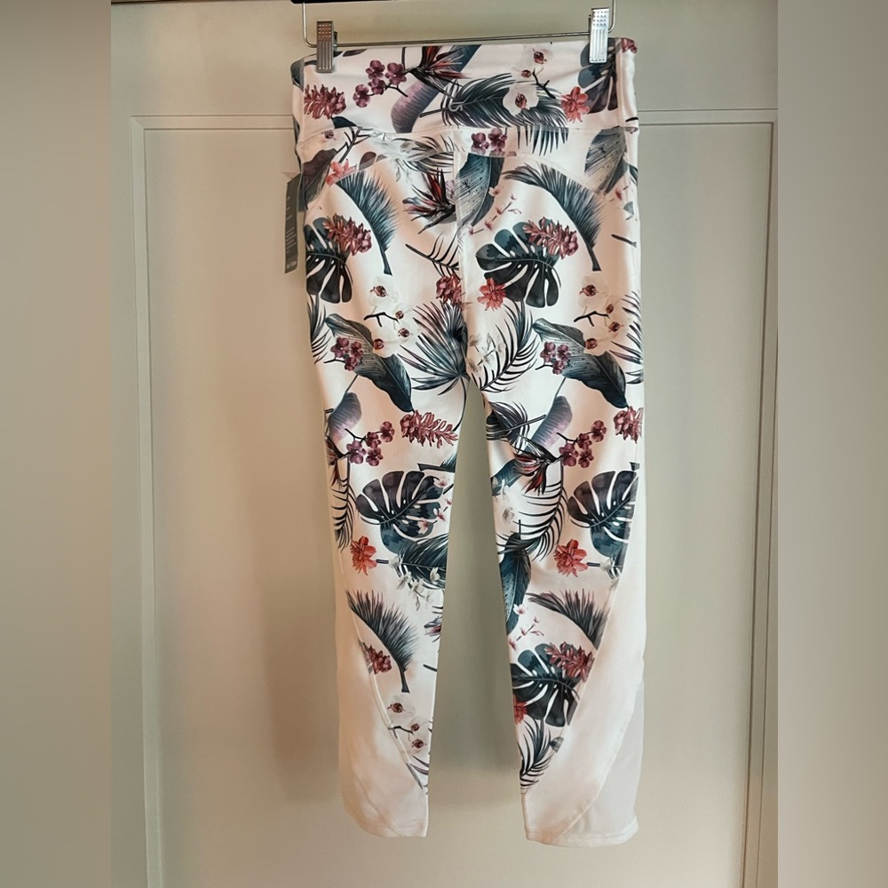 White Floral GAP leggings Medium Tall UPF 50